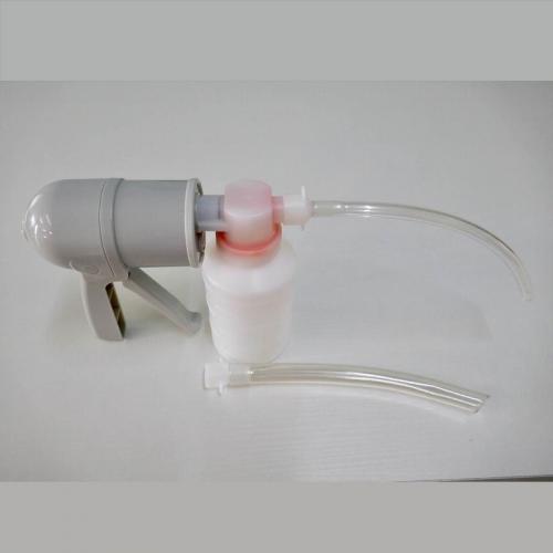 Hand-operated manual suction pump hand help
